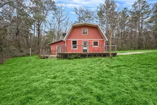 17868 Dogwood Dr, Conroe, TX 77303 - Photo 2