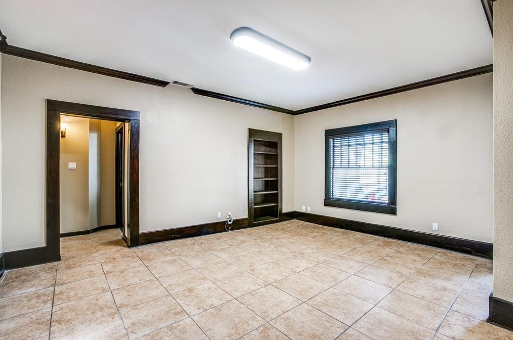 4505 Caroline St, Houston TX  77004-4911 exterior