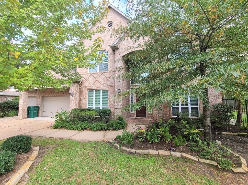 2 Black Spruce Court, Spring, TX 77389