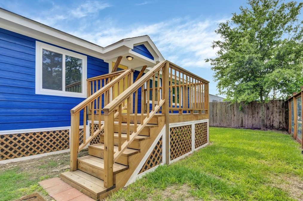 4810 Brinkman St, Houston TX  77018-2022 exterior