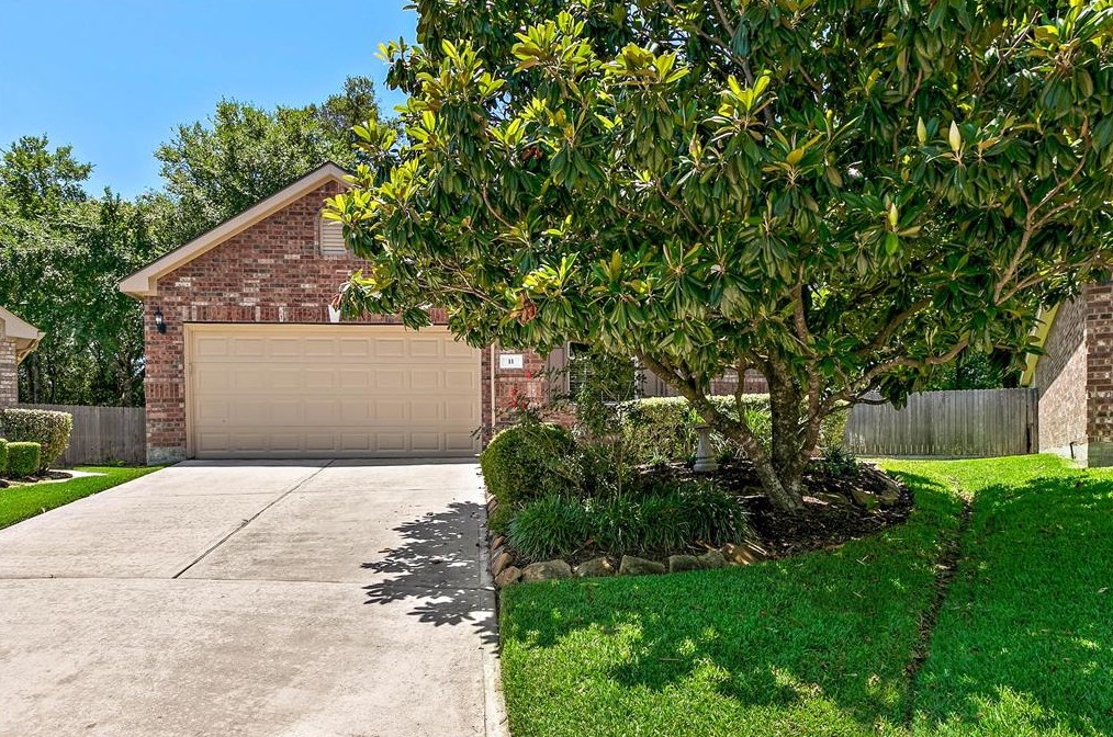 11 Sandingham Way, Conroe, TX 77384-4491