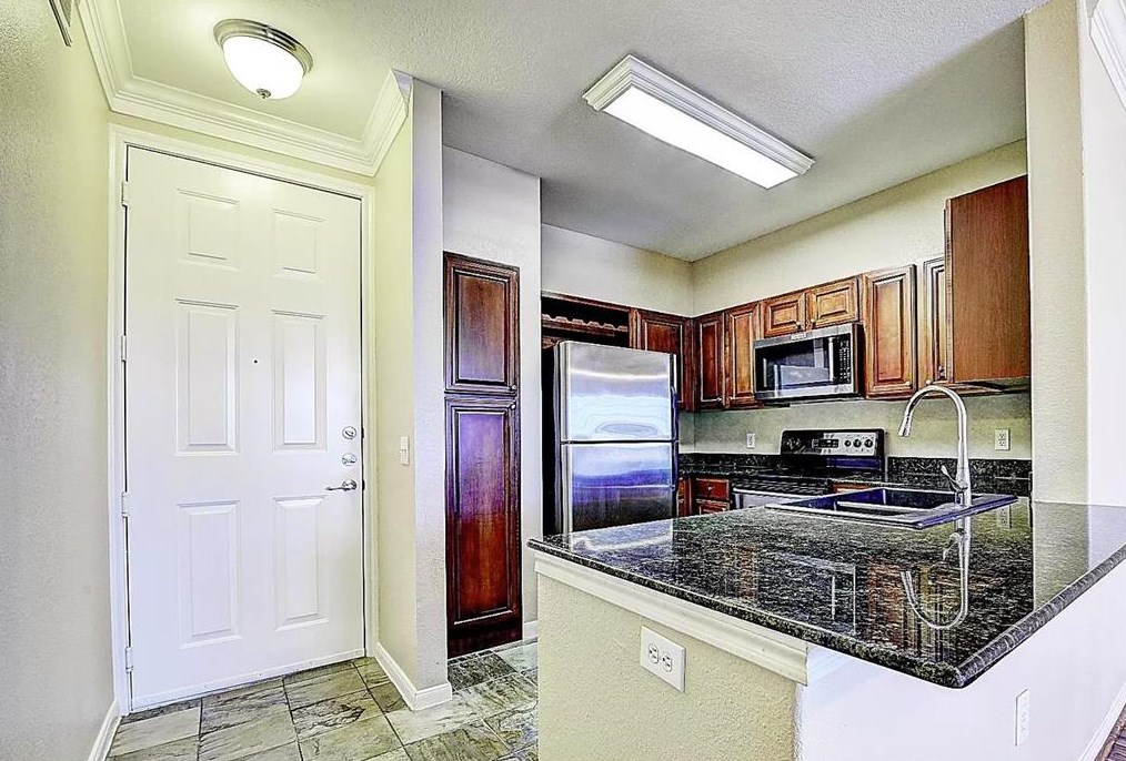 7575 Kirby Dr Apt 1404, Houston, TX 77030