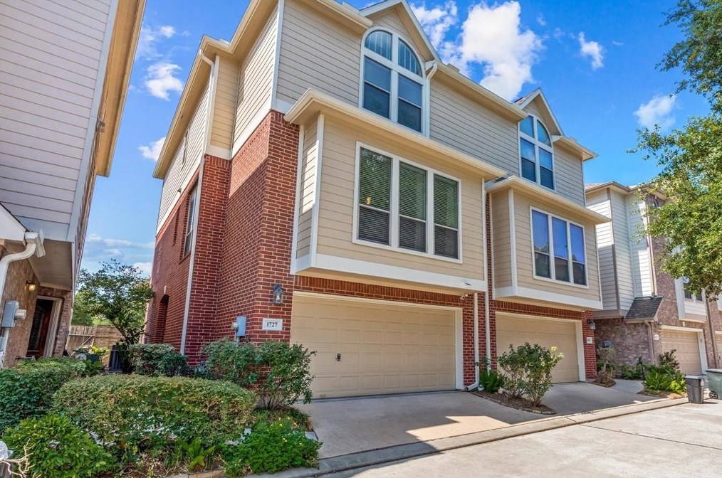 1727 Stacy Crst, Houston, TX 77008