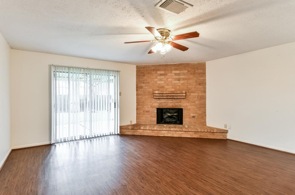 6527 La Violetta Dr, Houston, TX 77083
