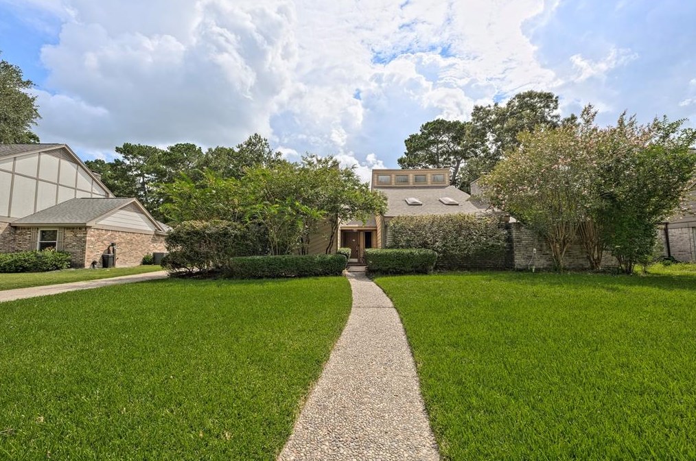 3610 Woodbridge Dr, Humble, TX 77339-1966