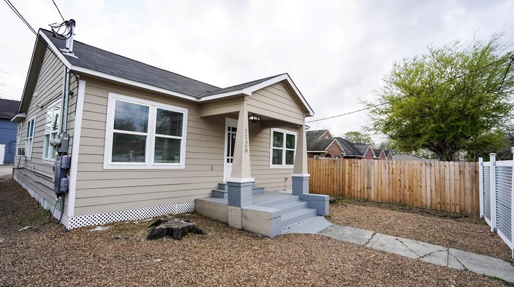 1126 Ryon St #a, Houston, TX 77009