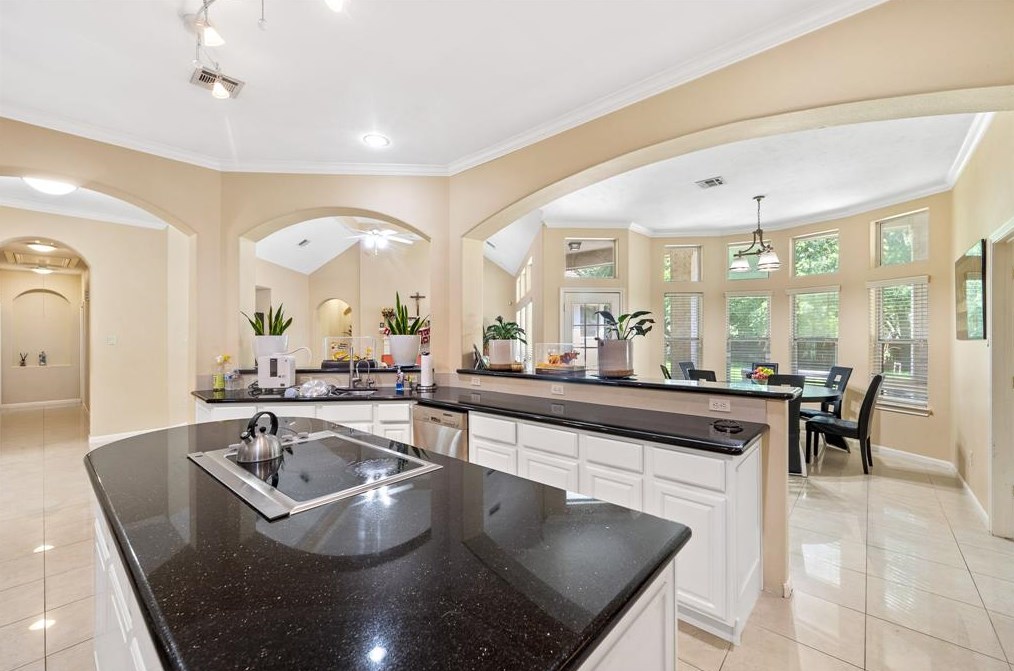 14314 Saras Walk, Cypress TX 77429-3266 exterior