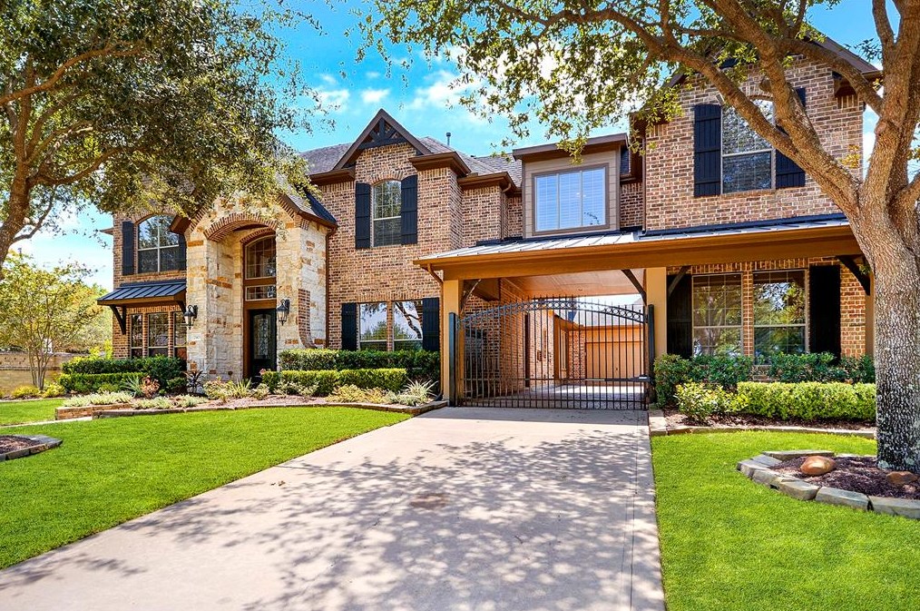 25403 Springwood Lake Dr, Katy, TX 77494