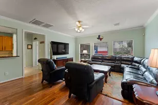 4210 Rainfall Dr, Pasadena, TX 77505 - Photo 6