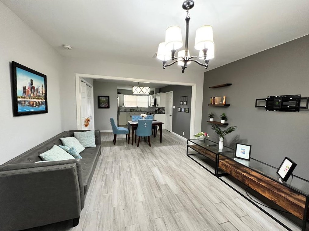 106 Avenue G, Sugar Land, TX 77498