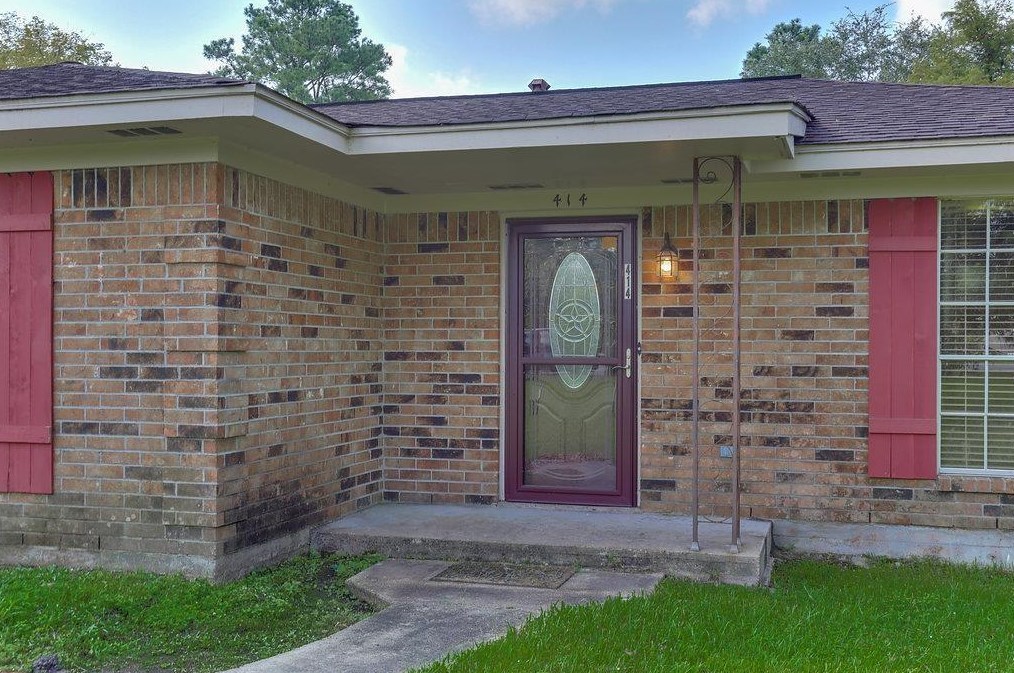 414 Krenek Rd, Crosby, TX 77532