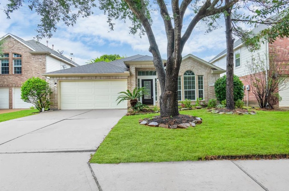 16510 Bluff Springs Dr, Houston, TX 77095