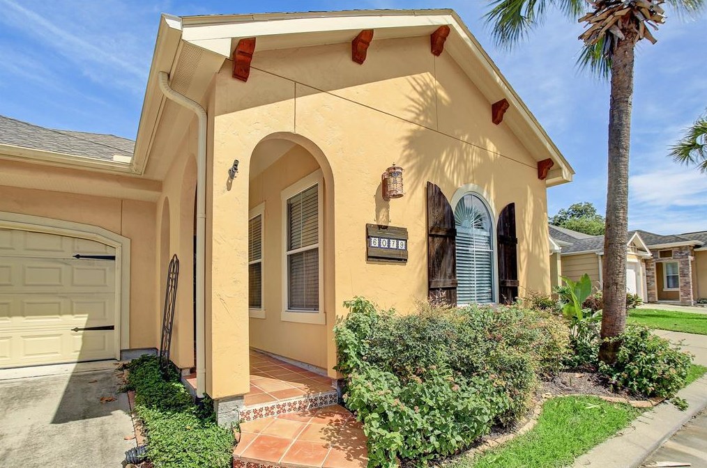6079 Yale St, Houston TX  77076-3925 exterior