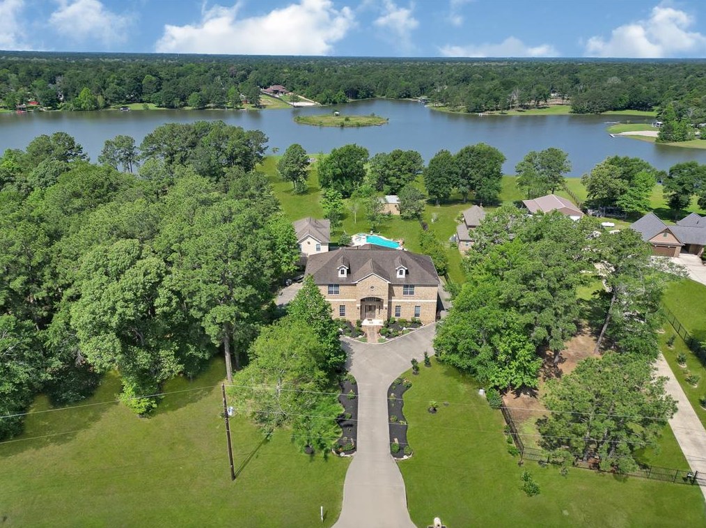 19363 Desna Dr, Porter, TX 77365-3695