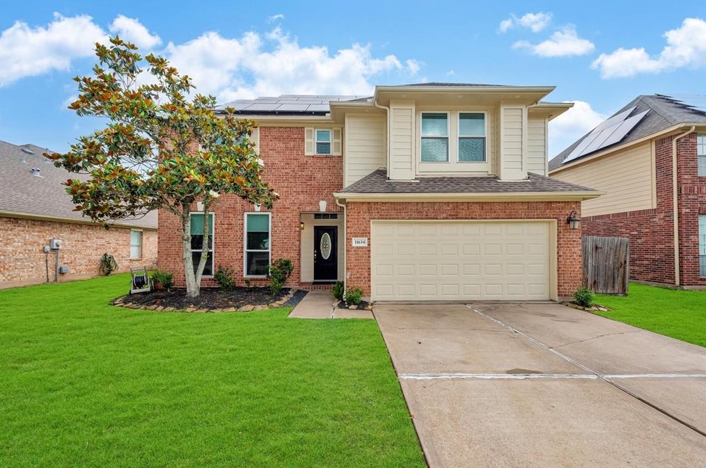 11634 Peachwood Lake Dr, Sugar Land, TX 77498