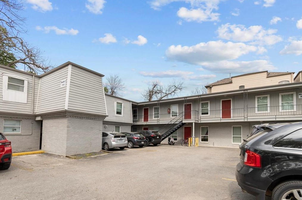 1710 Indiana St, Houston, TX 77006-1771