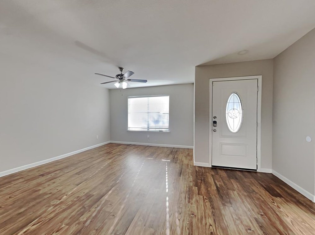 7115 Towering Pine Ln, Richmond, TX 77469