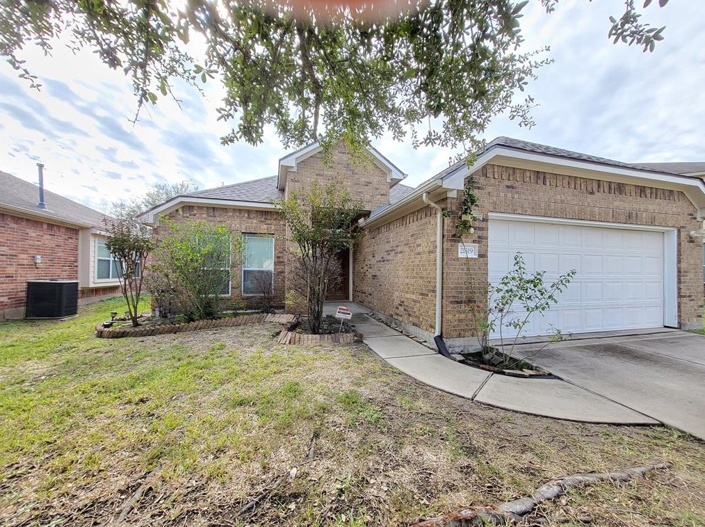 21319 Mission Falls Dr, Houston, TX 77095