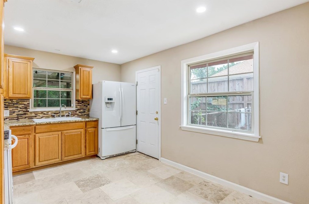 213 Ishmeal, Houston TX  77076-3912 exterior