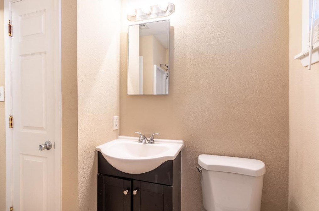 213 Ishmeal, Houston TX  77076-3912 exterior
