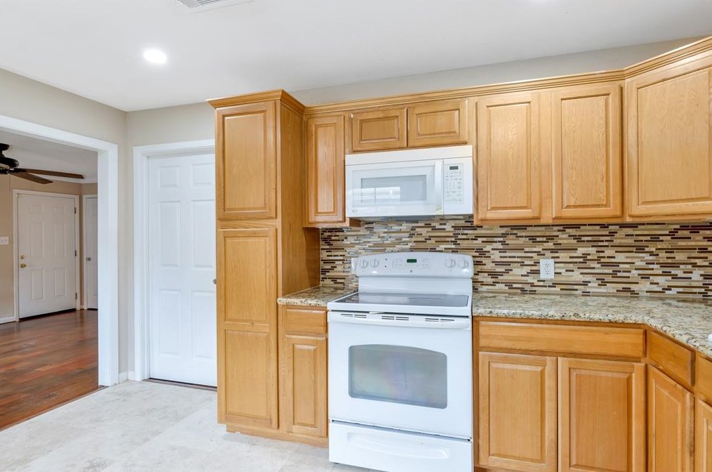 213 Ishmeal, Houston TX  77076-3912 exterior