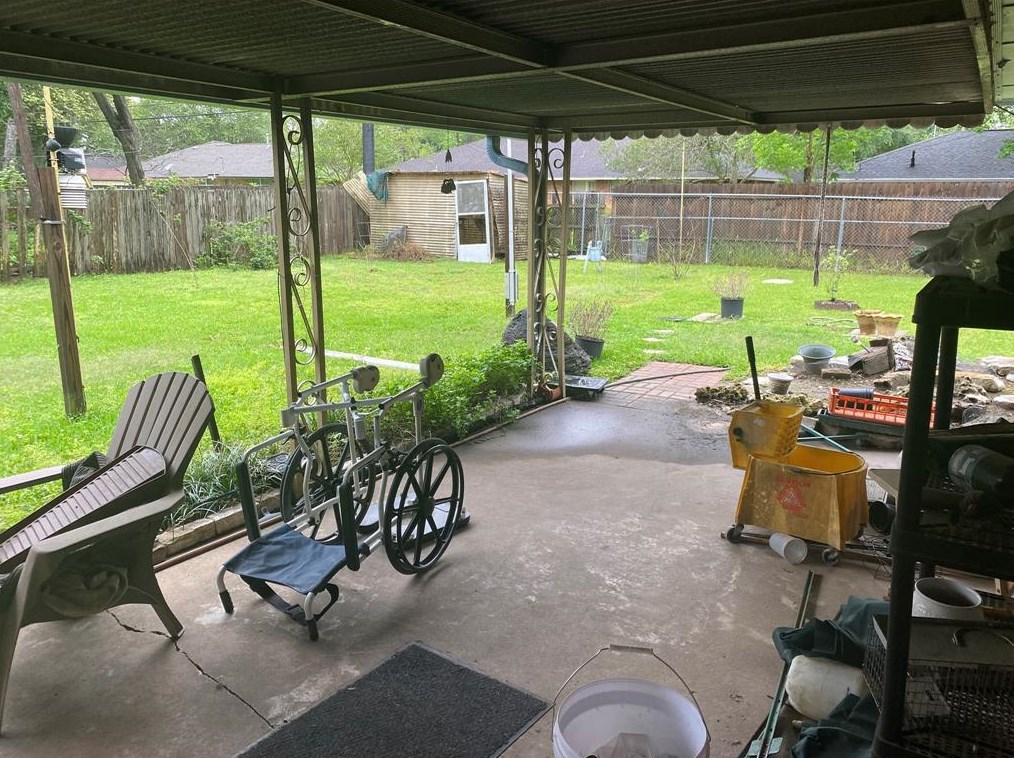 8926 Opelika St, Houston TX  77080-1428 exterior