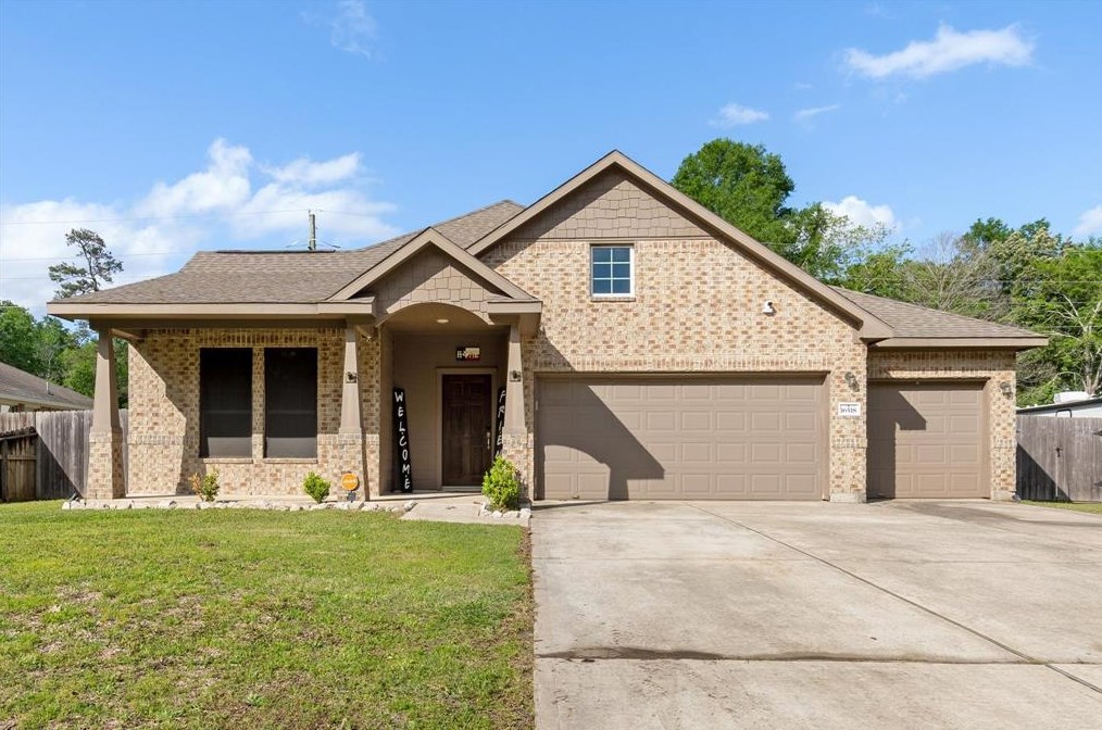 16518 Horizon Dr, Crosby, TX 77532-5028