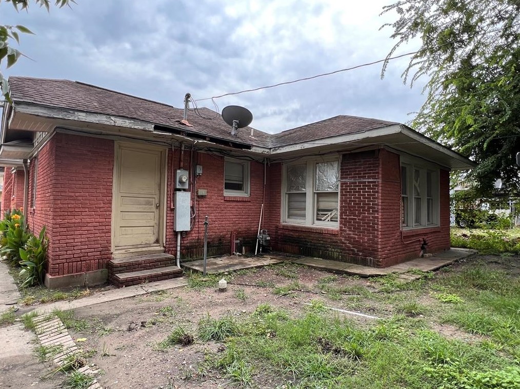 224 Everton St, Houston TX  77003-2504 exterior