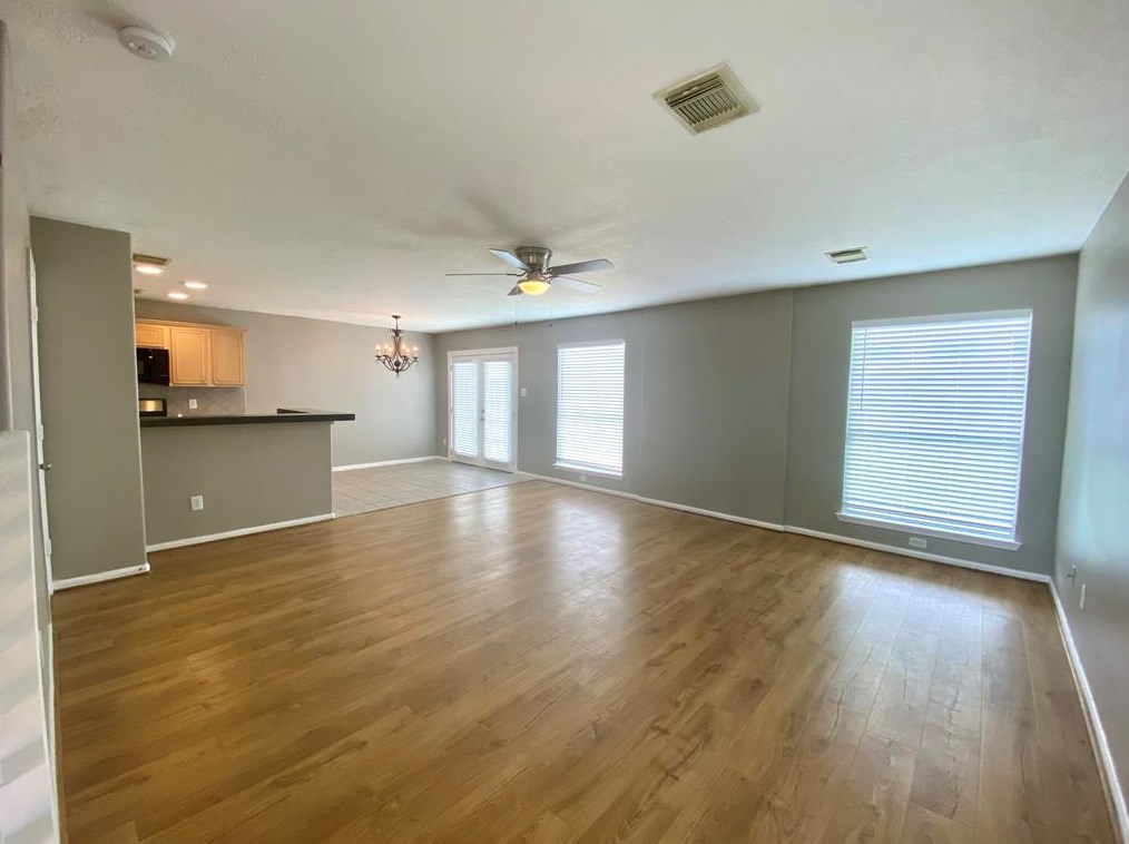 10847 Windfern Lakes St, Houston TX  77064-3125 exterior