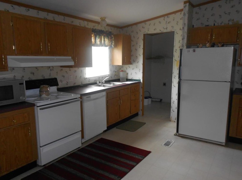 2046 Sullivan Rd, North Cedar, TX 75926-5915