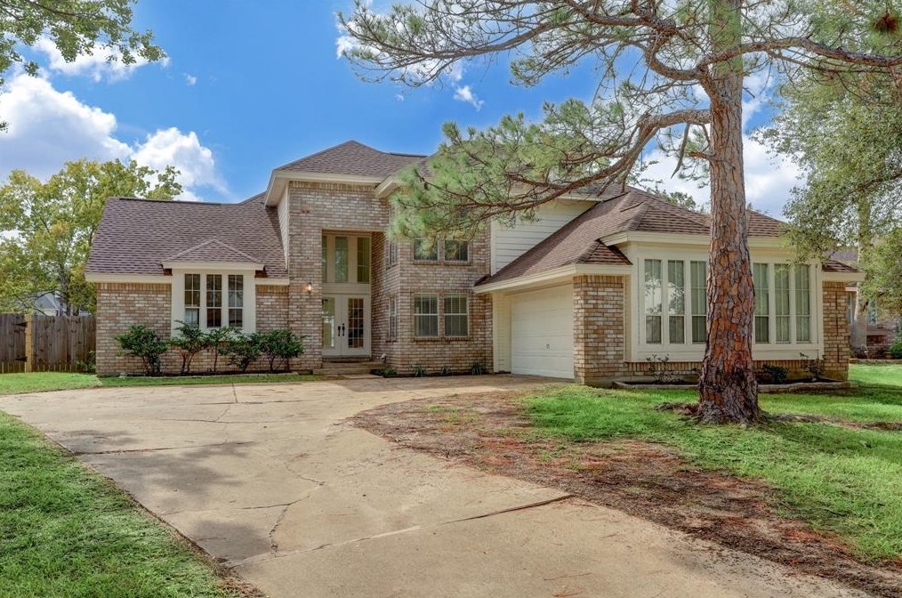 15111 New Hastings Dr, Houston, TX 77095