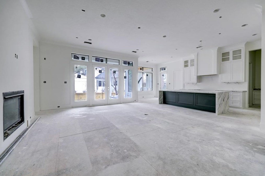 1115 Timbergrove Ln, Houston TX  77008-6361 exterior