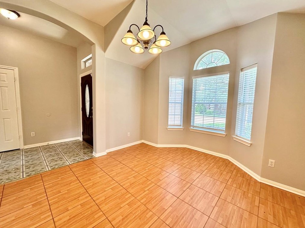 4014 Floral Way Ct, Fresno, TX 77545-7063