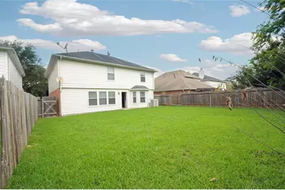 16127 Eaglewood Spring Court, Houston, TX 77083 - Photo 30