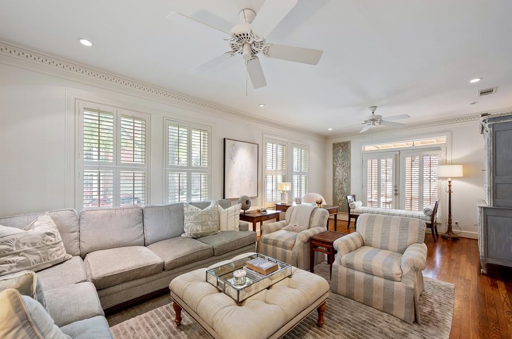 4814 Yoakum Blvd, Houston TX  77006-2740 exterior