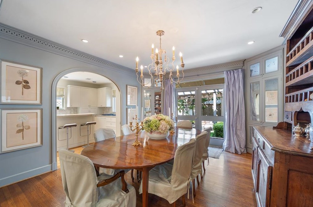 4814 Yoakum Blvd, Houston TX  77006-2740 exterior