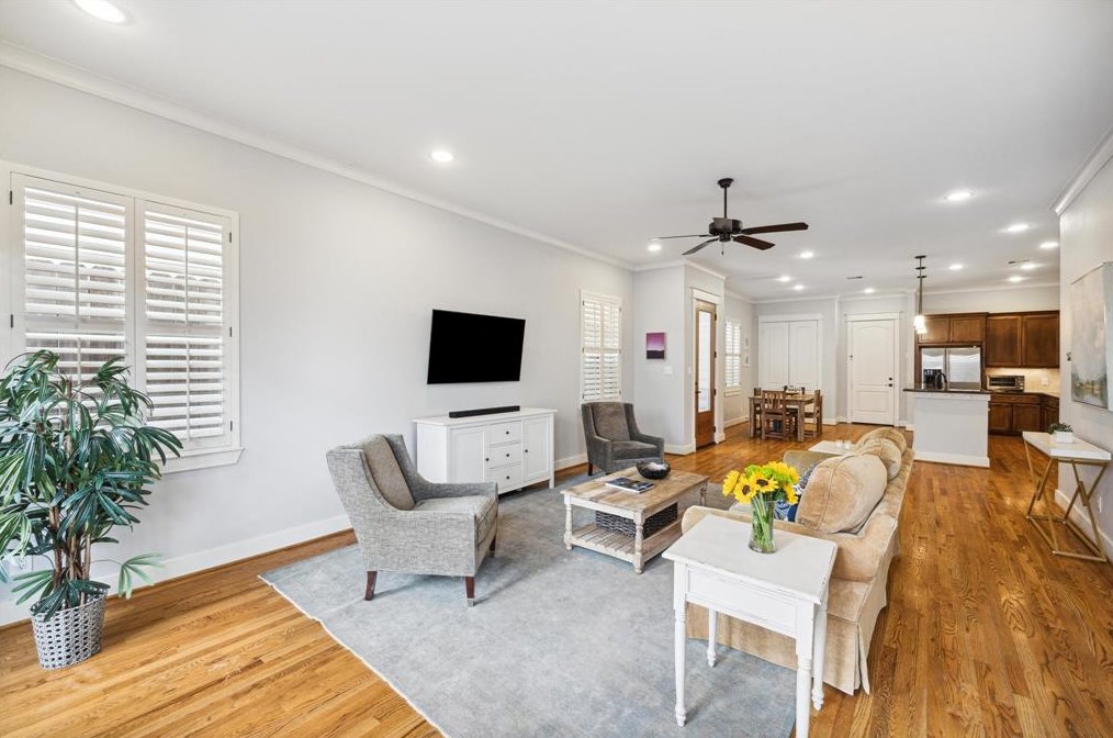 1538 Dorothy St, Houston, TX 77008-3828
