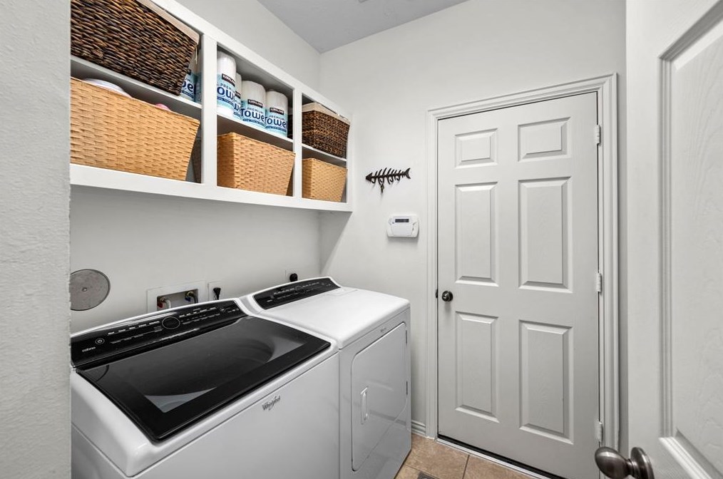 12104 Willow Brk Ln, Pearland TX  77584-6540 exterior