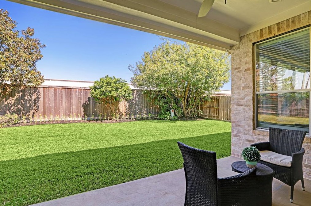 11918 Caddo Pt Ct, Houston TX  77041-6225 exterior