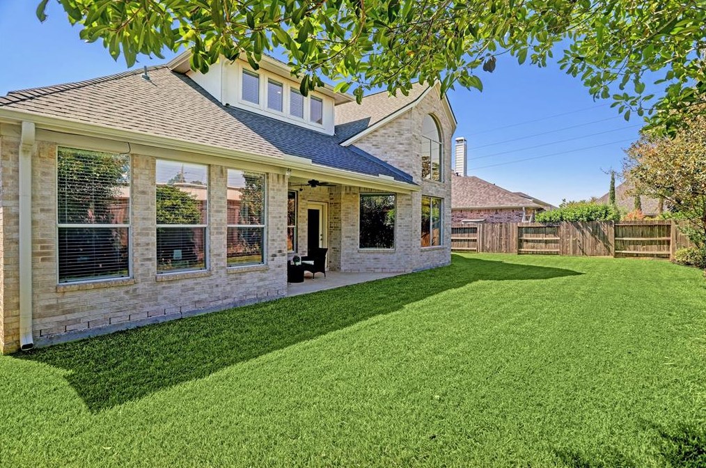 11918 Caddo Pt Ct, Houston TX  77041-6225 exterior