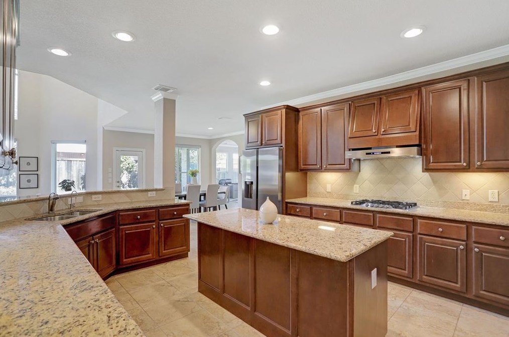 11918 Caddo Pt Ct, Houston TX  77041-6225 exterior