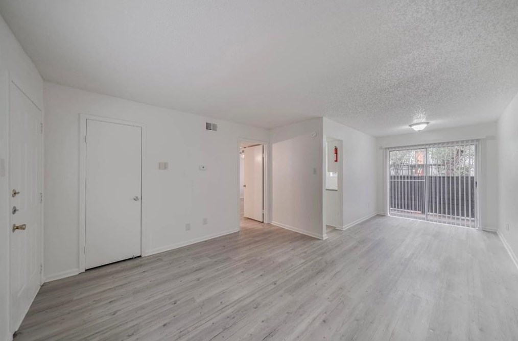 2111 Holly Hall St #5117, Houston, TX 77054