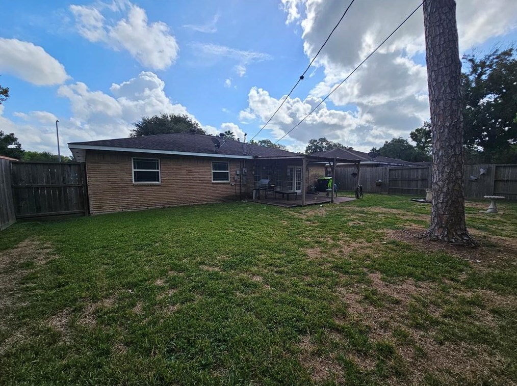 11814 S Marcia Cir, Houston, TX 77071