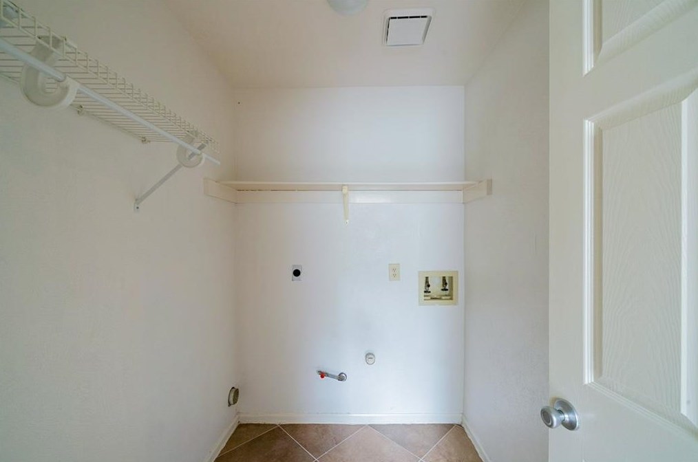 14650 Cardinal Crk Ct, Houston TX  77062-2125 exterior