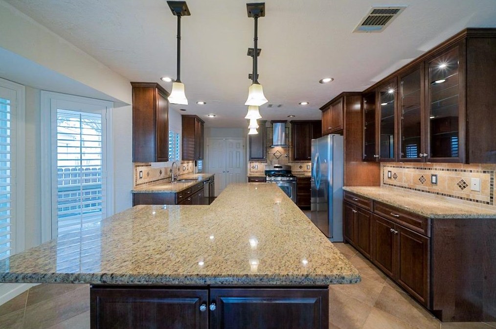 14650 Cardinal Creek Ct, Houston TX  77062-2125 exterior