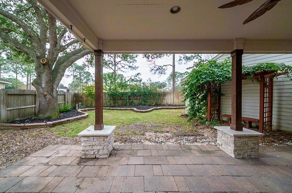 14650 Cardinal Crk Ct, Houston TX  77062-2125 exterior