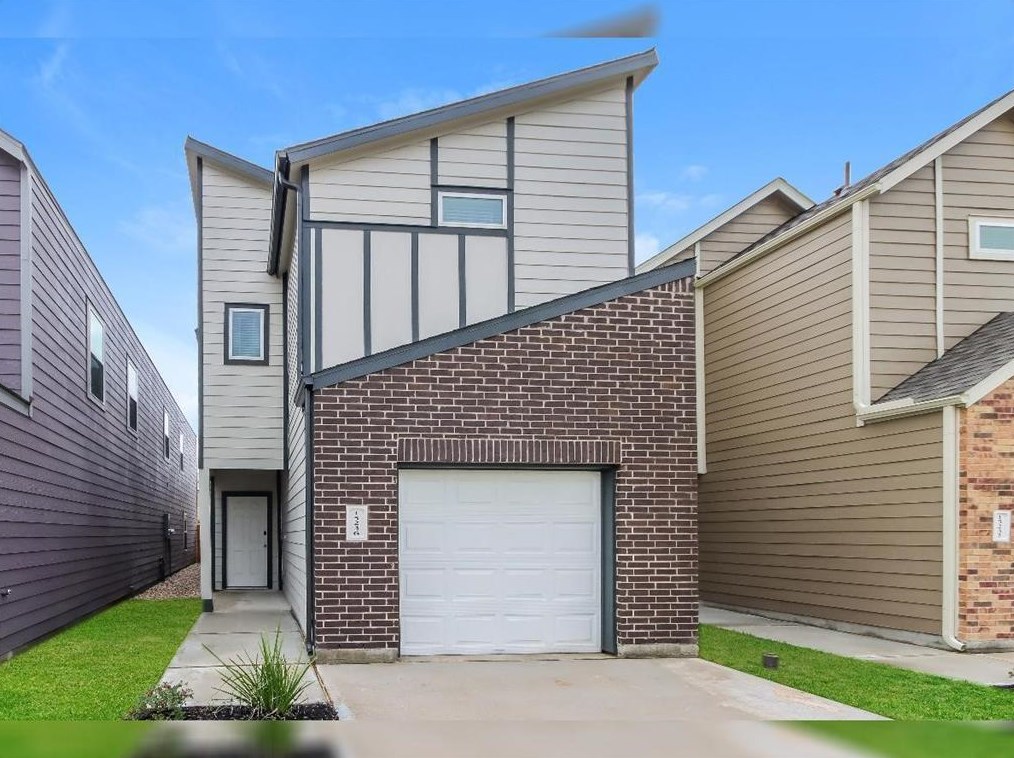 15236 Estrella Ct, Houston, TX 77073-5560