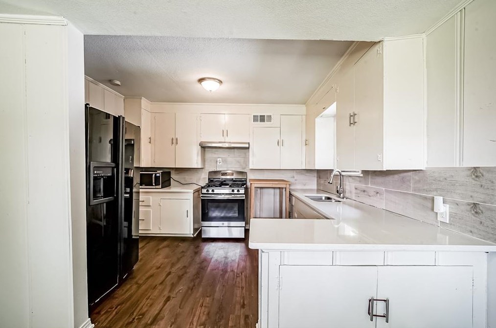 4440 Castor St, Houston TX  77022-3503 exterior
