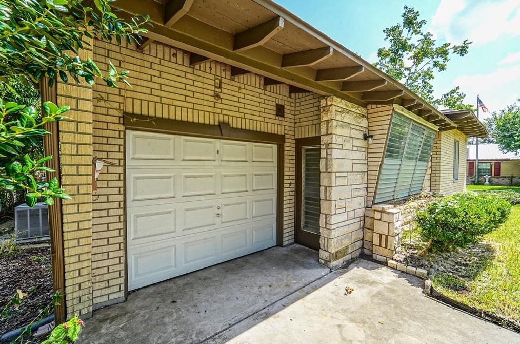 4440 Castor St, Houston TX  77022-3503 exterior