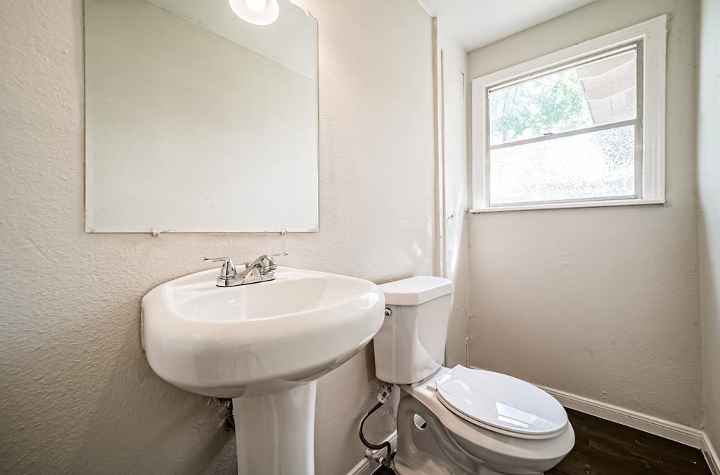 4440 Castor St, Houston TX  77022-3503 exterior